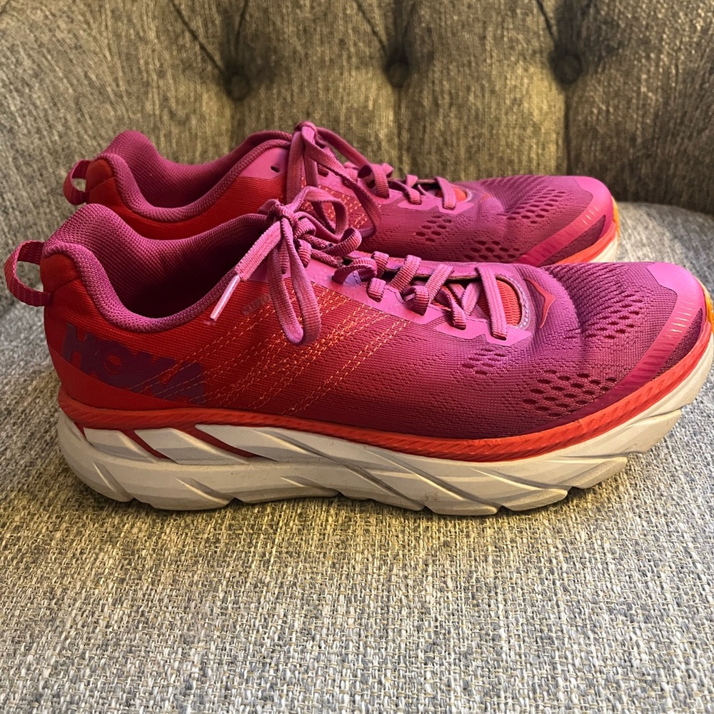 Hoka One Athletic Shoes size 8.5 - Picture 4 of 11
